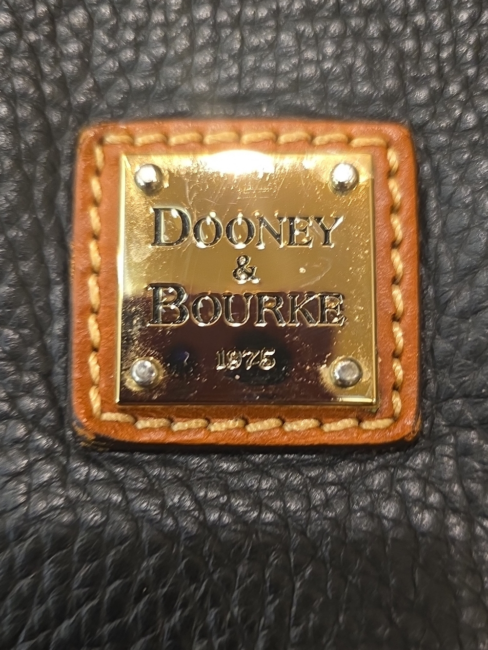 Dooney &Bourke - Picture 2 of 6